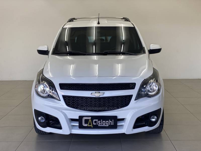 CHEVROLET - MONTANA - 2014/2015 - Branca - R$ 46.990,00