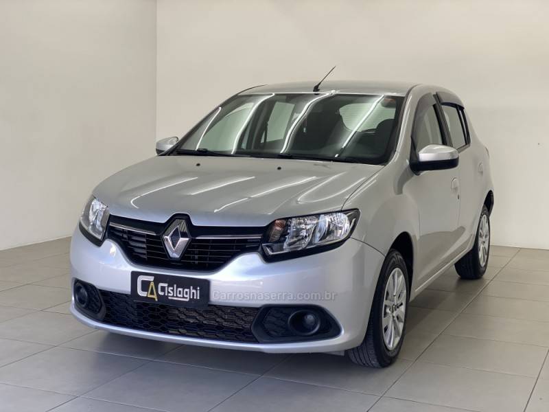 RENAULT - SANDERO - 2016/2016 - Prata - R$ 43.490,00