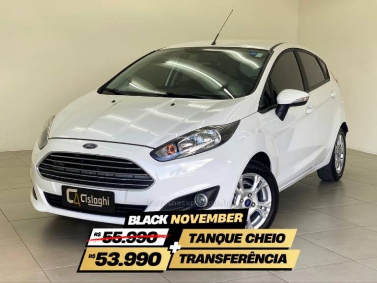 FORD - FIESTA - 2016/2017 - Branca - R$ 55.990,00