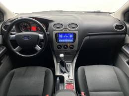 FORD - FOCUS - 2012/2013 - Branca - R$ 46.490,00