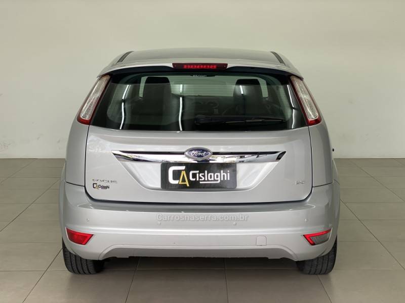 FORD - FOCUS - 2012/2012 - Prata - R$ 46.490,00