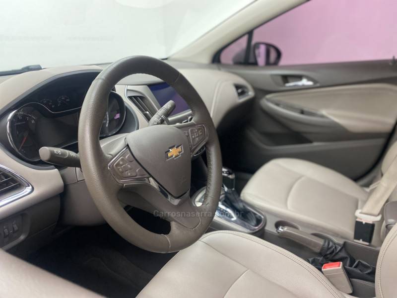 CHEVROLET - CRUZE - 2018/2018 - Branca - R$ 91.990,00