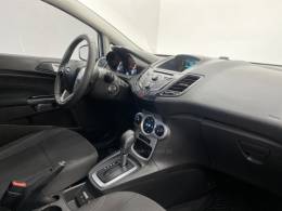 FORD - FIESTA - 2016/2017 - Branca - R$ 55.990,00