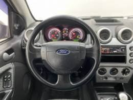 FORD - FIESTA - 2014/2014 - Vermelha - Sob Consulta