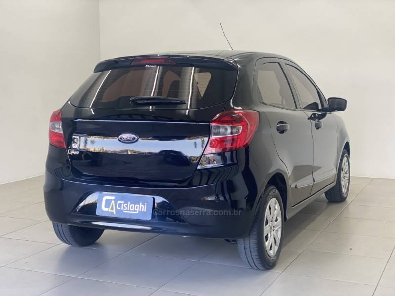 FORD - KA - 2014/2015 - Preta - R$ 40.990,00