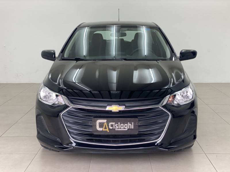 CHEVROLET - ONIX - 2022/2023 - Preta - R$ 72.990,00