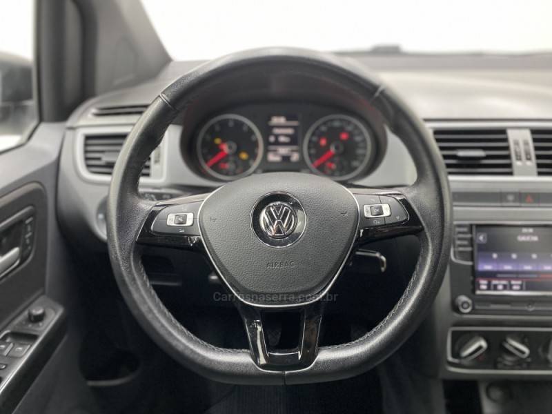 VOLKSWAGEN - FOX - 2018/2018 - Branca - R$ 61.990,00