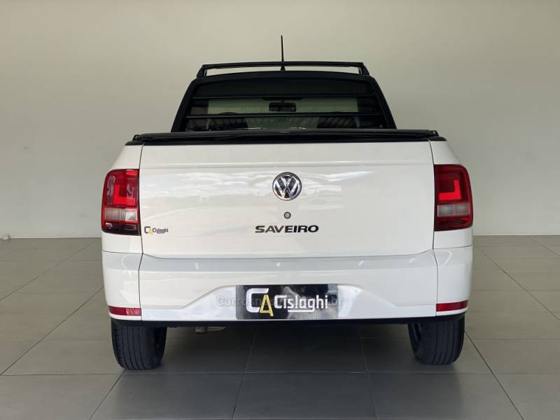 VOLKSWAGEN - SAVEIRO - 2016/2017 - Branca - R$ 59.990,00