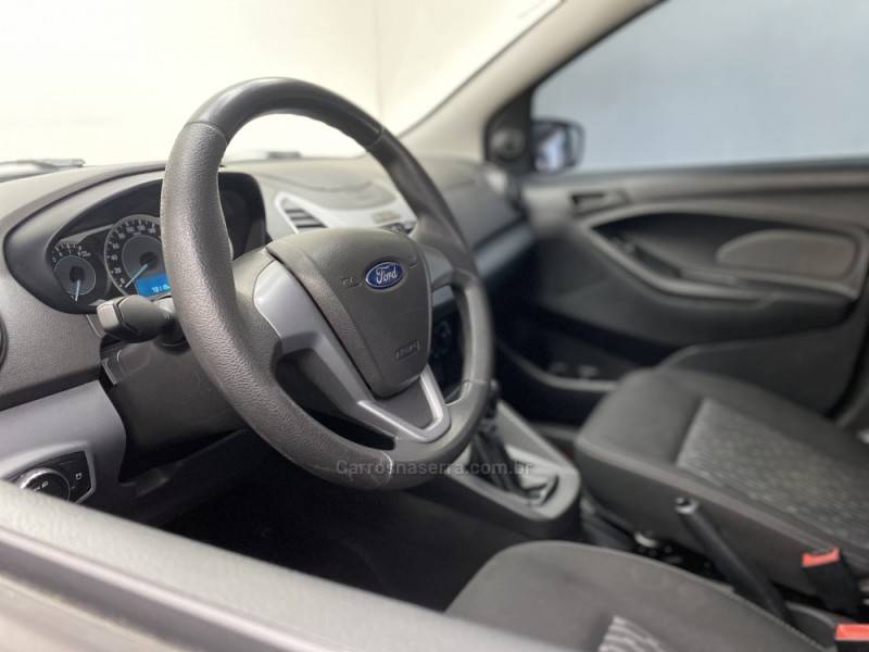 FORD - KA - 2015/2016 - Vermelha - R$ 42.990,00