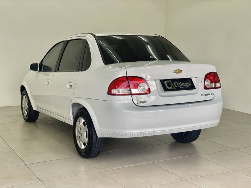 CHEVROLET - CLASSIC - 2014/2015 - Branca - R$ 39.990,00