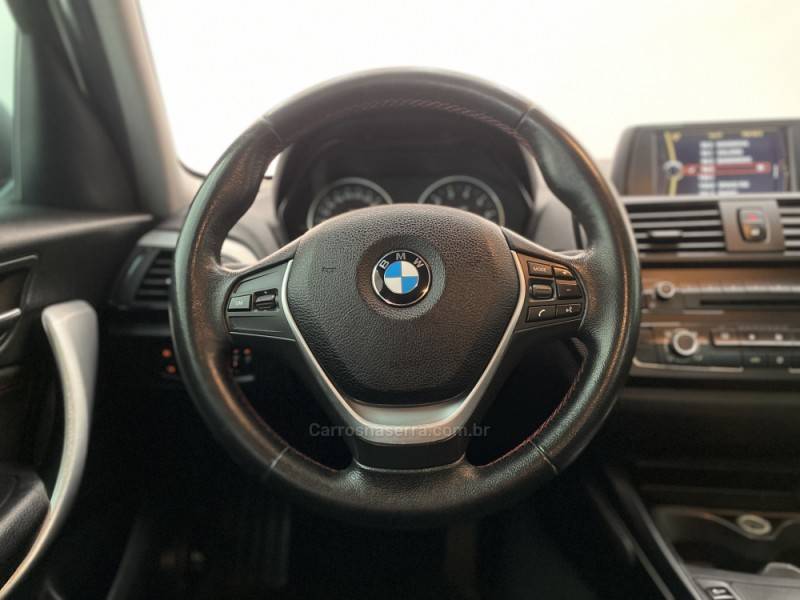 BMW - 118I - 2011/2012 - Branca - R$ 62.990,00