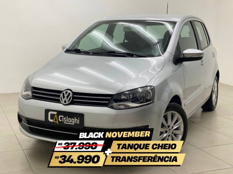 VOLKSWAGEN - FOX - 2010/2011 - Prata - R$ 37.990,00