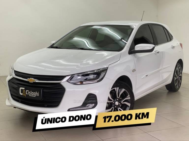 CHEVROLET - ONIX - 2023/2024 - Branca - R$ 106.990,00