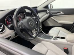 MERCEDES-BENZ - GLA 200 - 2018/2019 - Branca - R$ 159.990,00