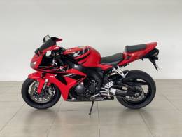 HONDA - CBR 1000RR - 2007/2007 - Vermelha - R$ 43.990,00