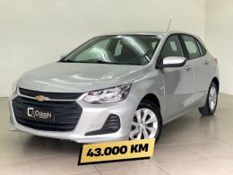 CHEVROLET - ONIX - 2020/2021 - Prata - R$ 66.990,00