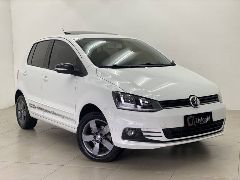 VOLKSWAGEN - FOX - 2018/2019 - Branca - R$ 63.990,00