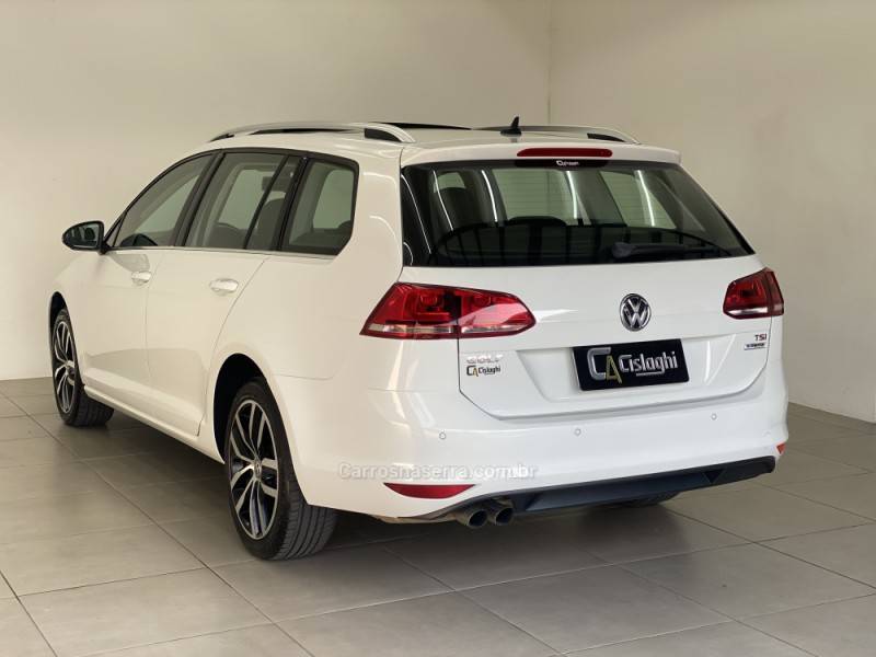 VOLKSWAGEN - GOLF - 2016/2016 - Branca - R$ 95.990,00